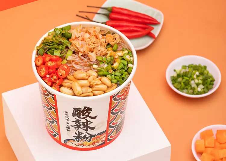 【品質(zhì)之選】桶裝泡面封口包裝生產(chǎn)線：攜手陳村、楊掌柜、金華、顧大嫂、統(tǒng)一，共鑄食品包裝新篇章